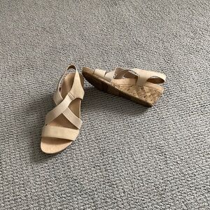 Lifestride flex wedge sandals